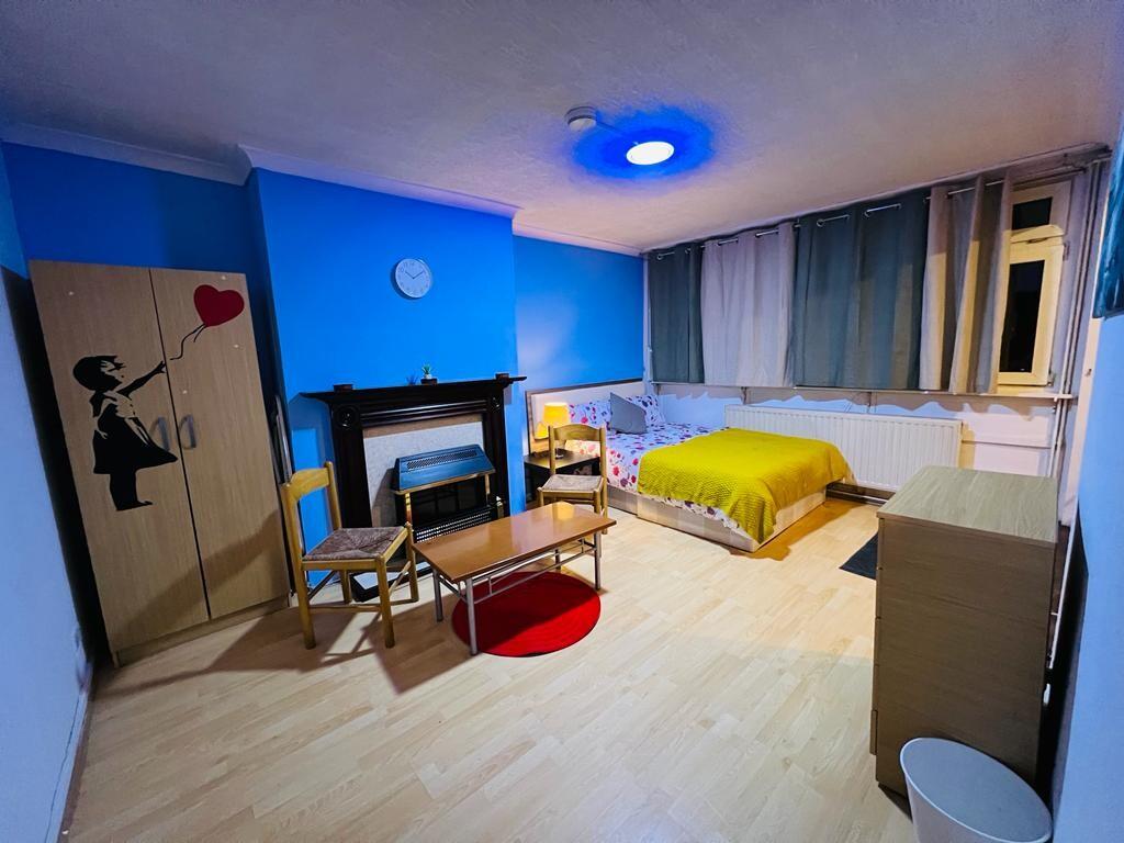 Main image of property: Ben Jonson Road, London, E1