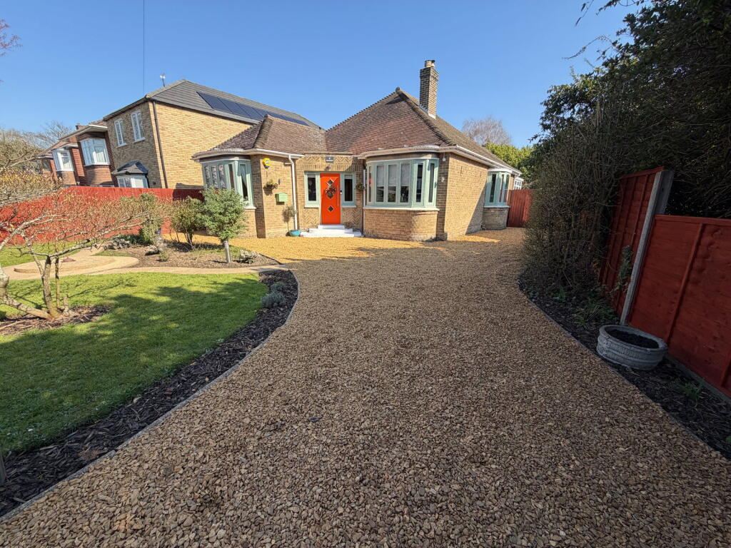 Main image of property: Cedarcroft, 18 Sutton Road, Leverington