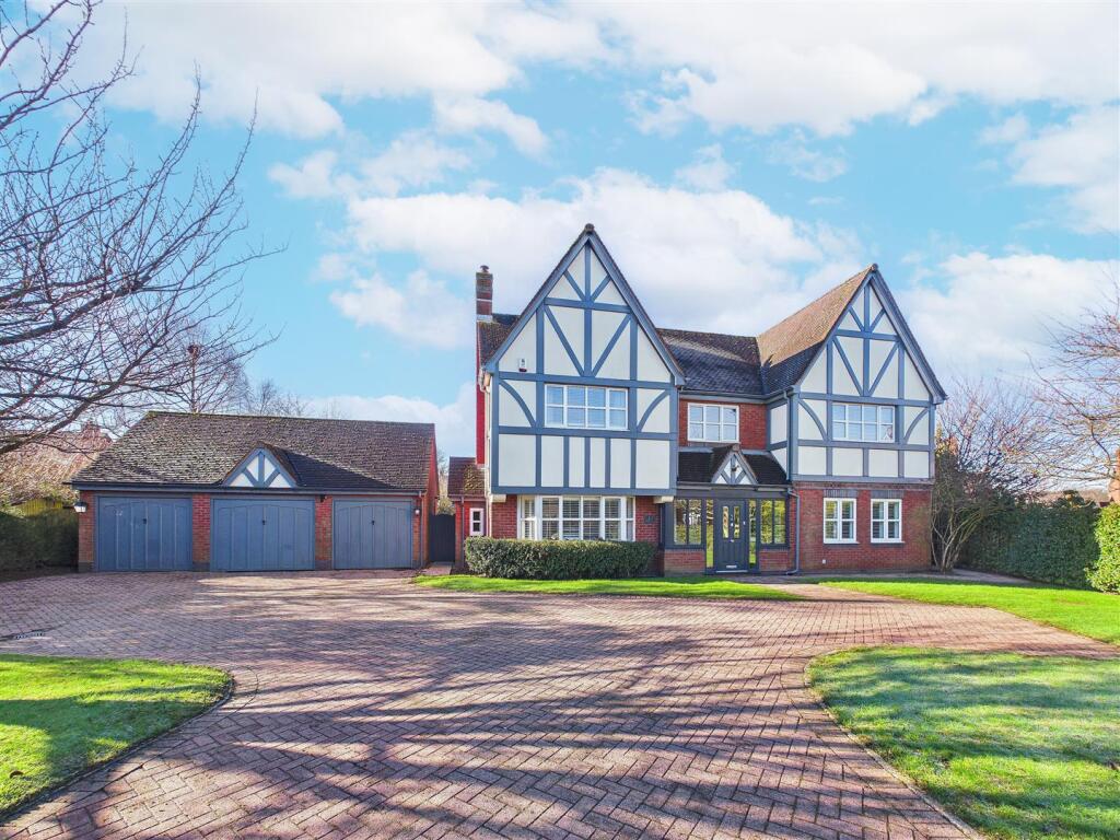 5-bed detached on Bradbury Lane, Kings Bromley, £1,095,000