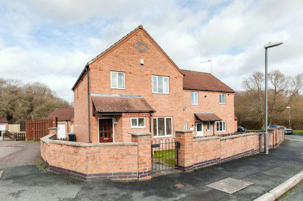 3-bed semi-detached on School Lane, Arkwright Town, S44, £205,000