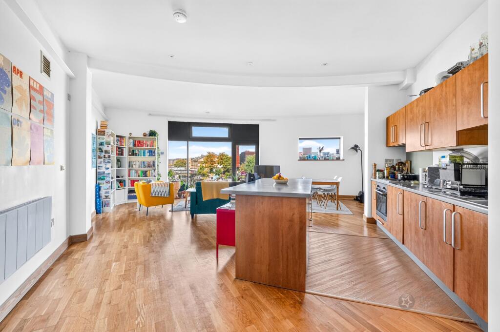 Apartment in London - View 4