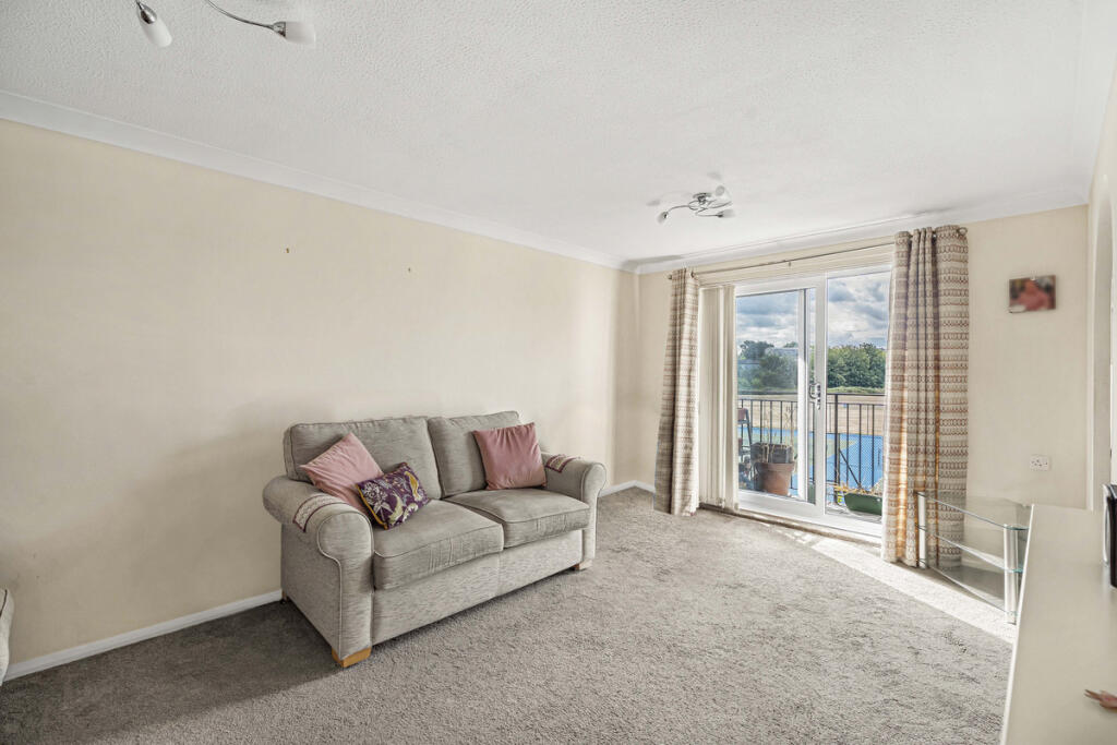 Apartment in Enfield - More