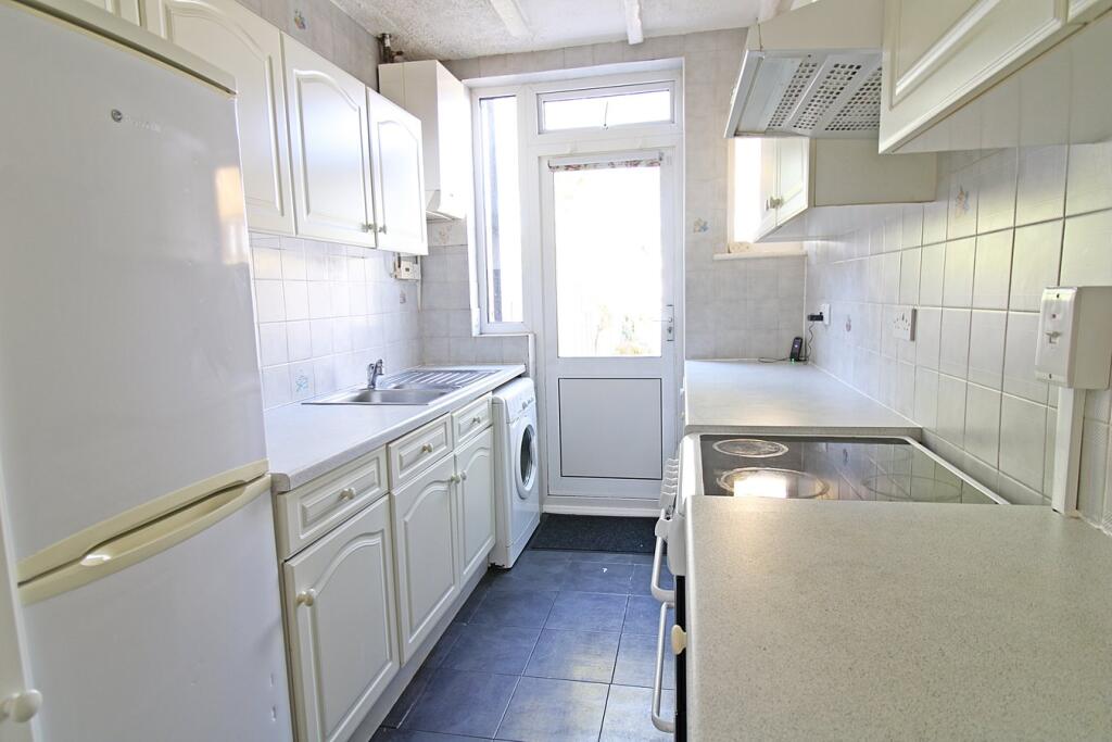 Pickhurst Rise, West Wickham, BR4 photo 4