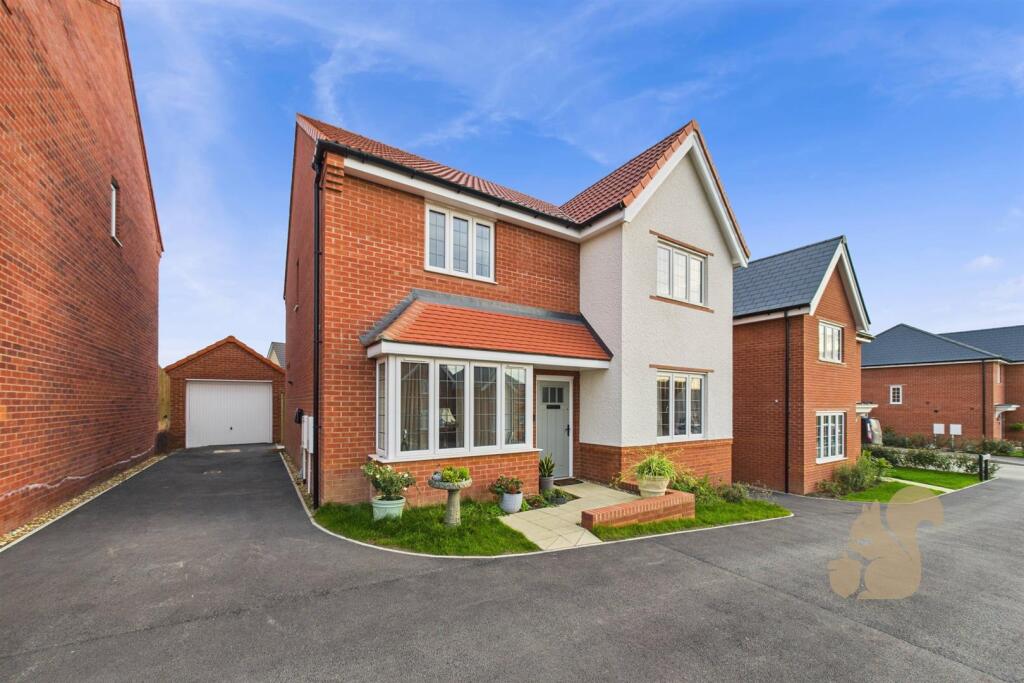 Main image of property: Deer Walk, Onehouse