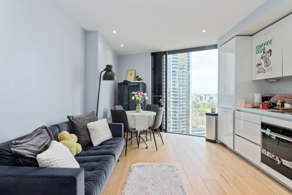 Apartment in London - View 2