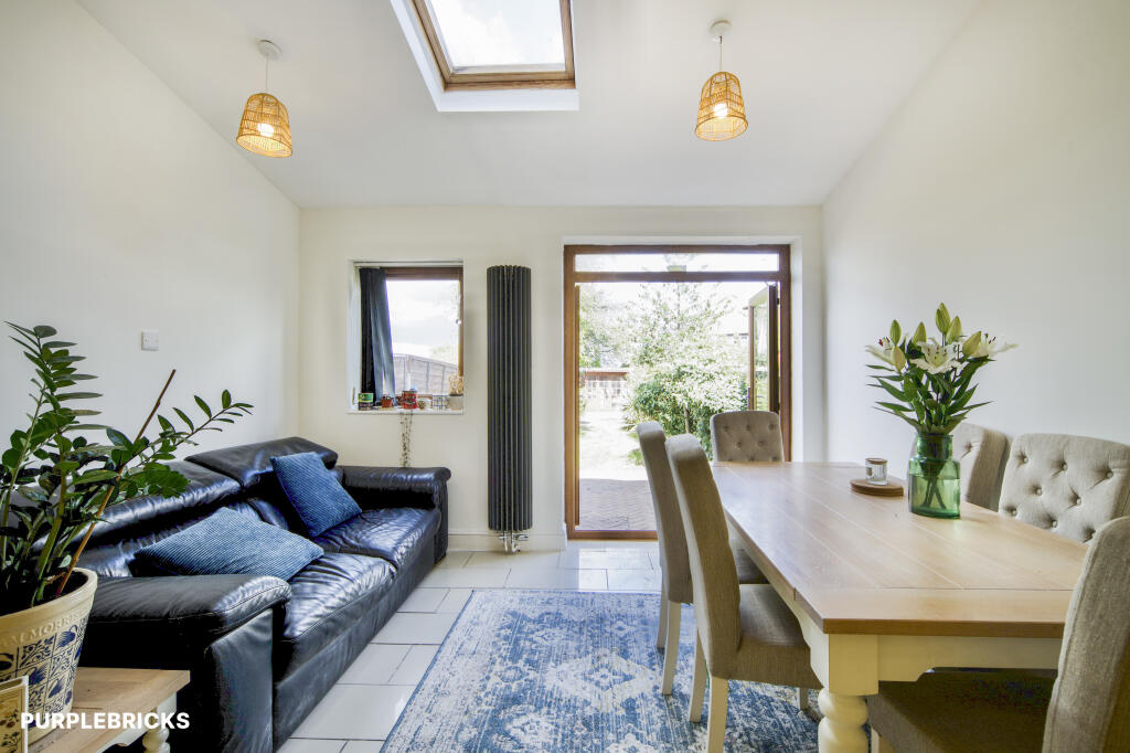 House in London - View 3