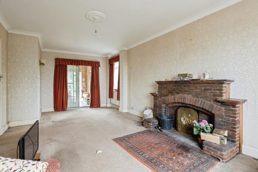 Barnham Broom Road, Wymondham, Norfolk, NR18 photo 4