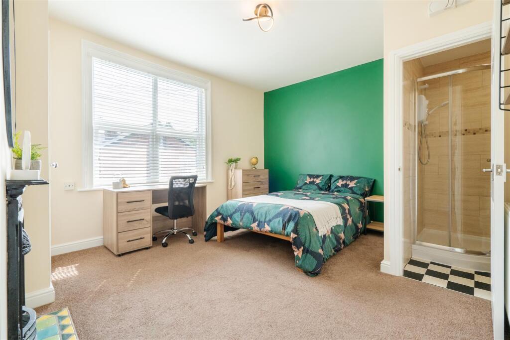 Main image of property: 82 Wayland Road, Sheffield