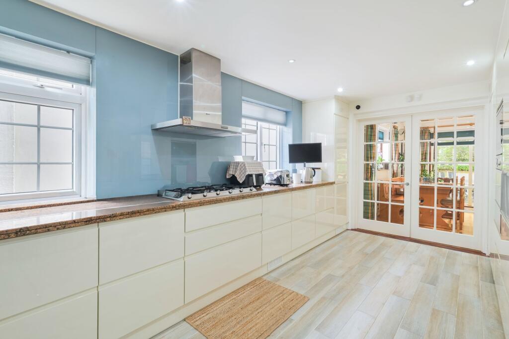 House in Kingston upon Thames - View 5