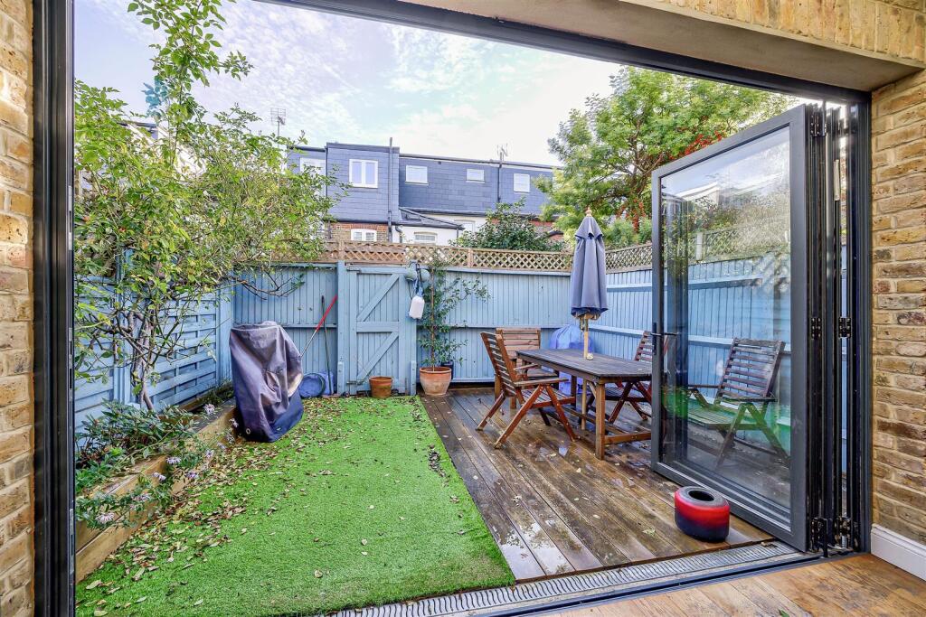 Property photo 11