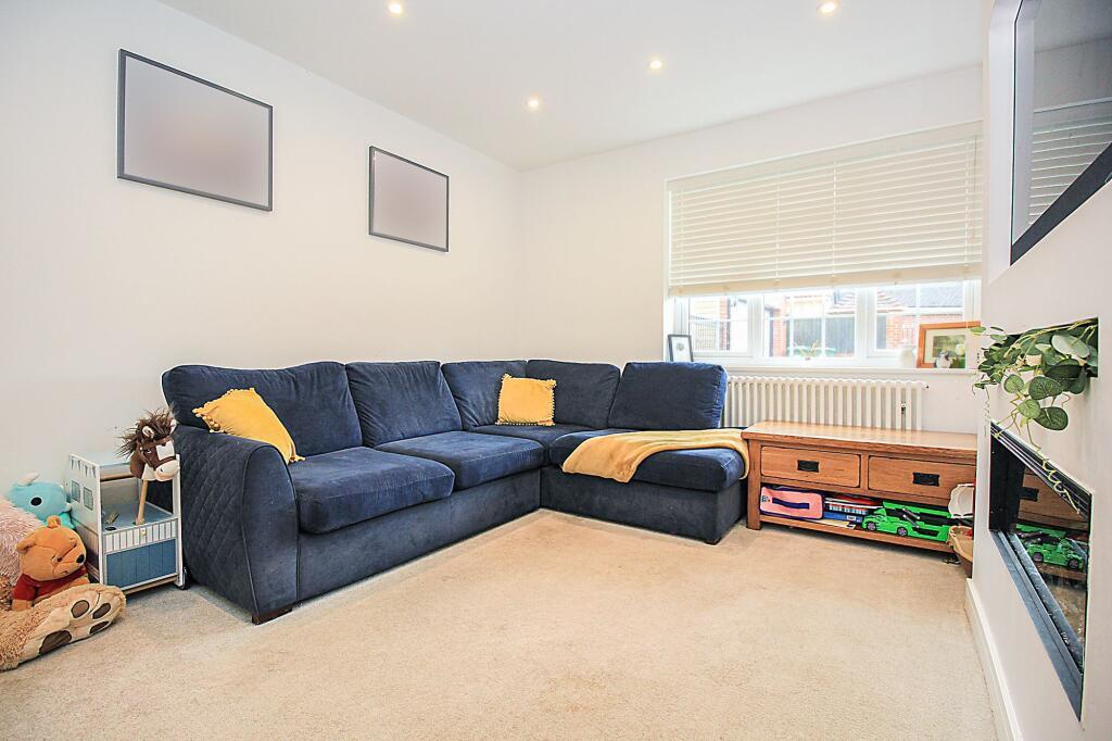 Marie Road, Sholing, SO19 photo 2