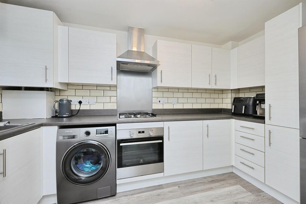 Grebe Drive, Sprowston, Norwich photo 4