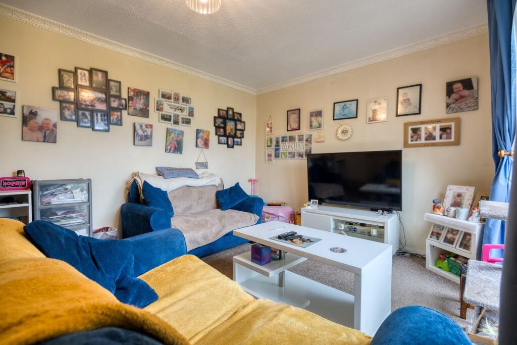 House in Kirkcaldy - View 3