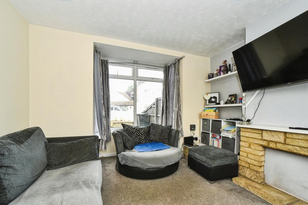 House in Swindon, Greenbridge, Lower Stratton - View 5