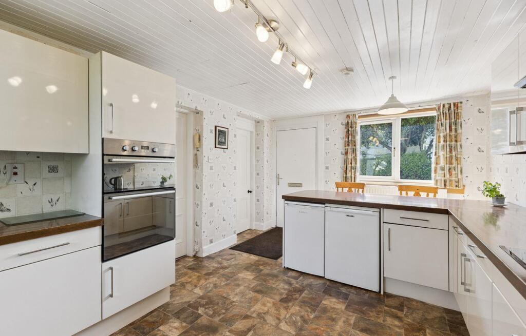 House in Perth - View 3