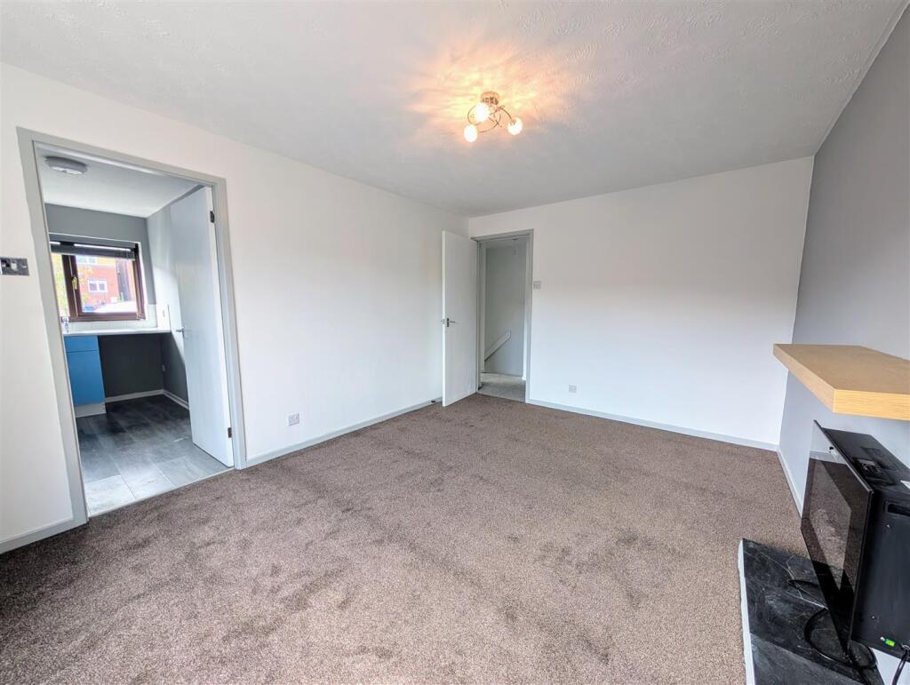Apartment in Walsall - More