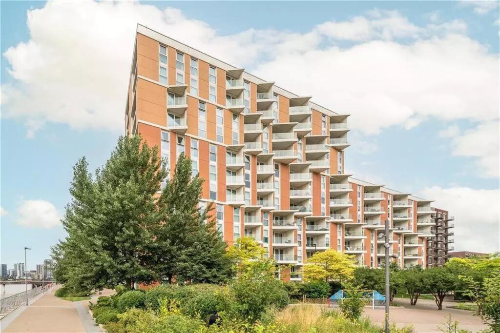 Main image of property: Carrick House, Royal Wharf, E16