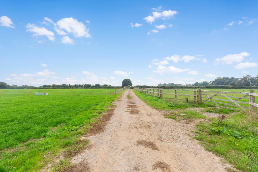 Additional image 8 of Lot 2 Higher clinger Farm Buckhorn Weston