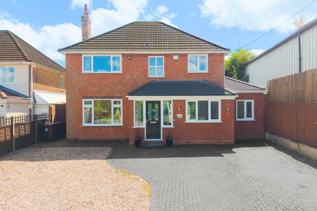 Main image of property: Hollywood Lane, Hollywood, Birmingham, B47 5PP