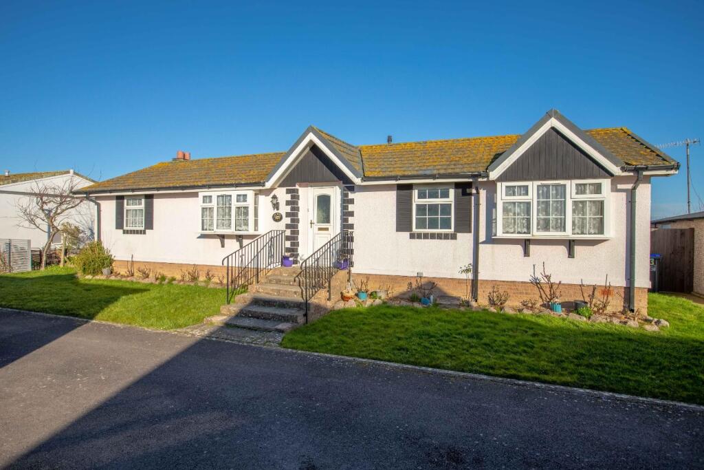 Main image of property: The Broadway, Lancing
