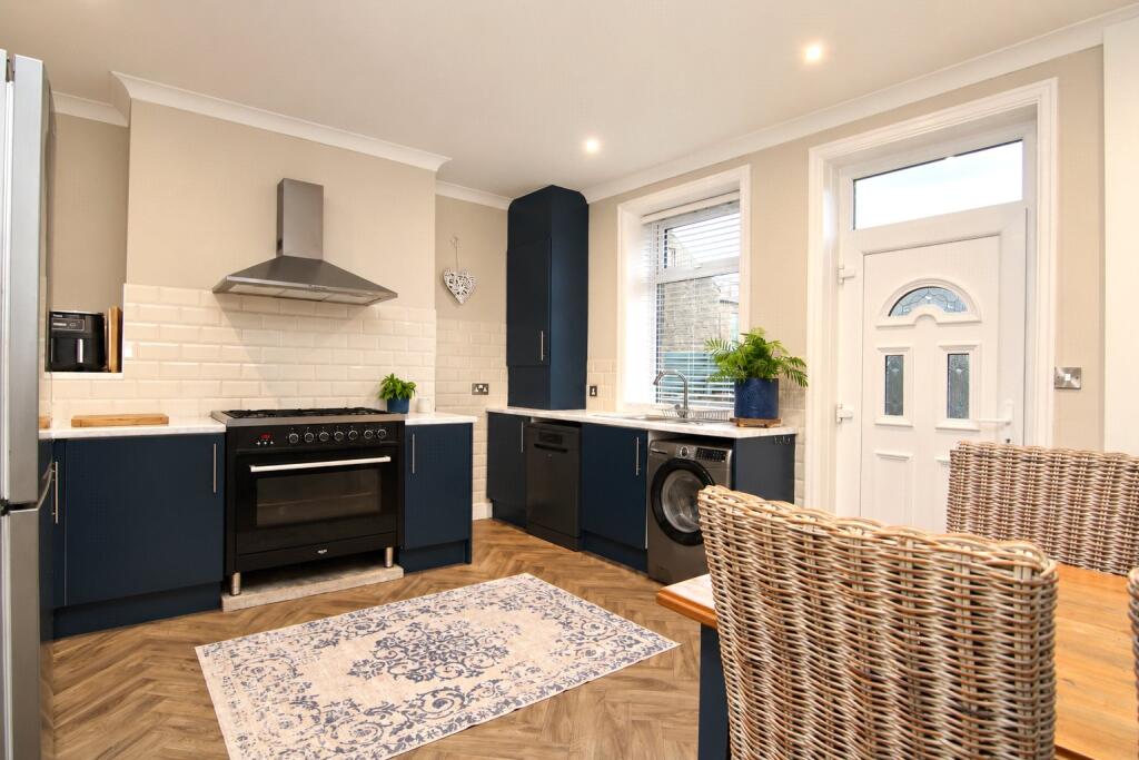 Keighley Road, Cross Hills, BD20 photo 2
