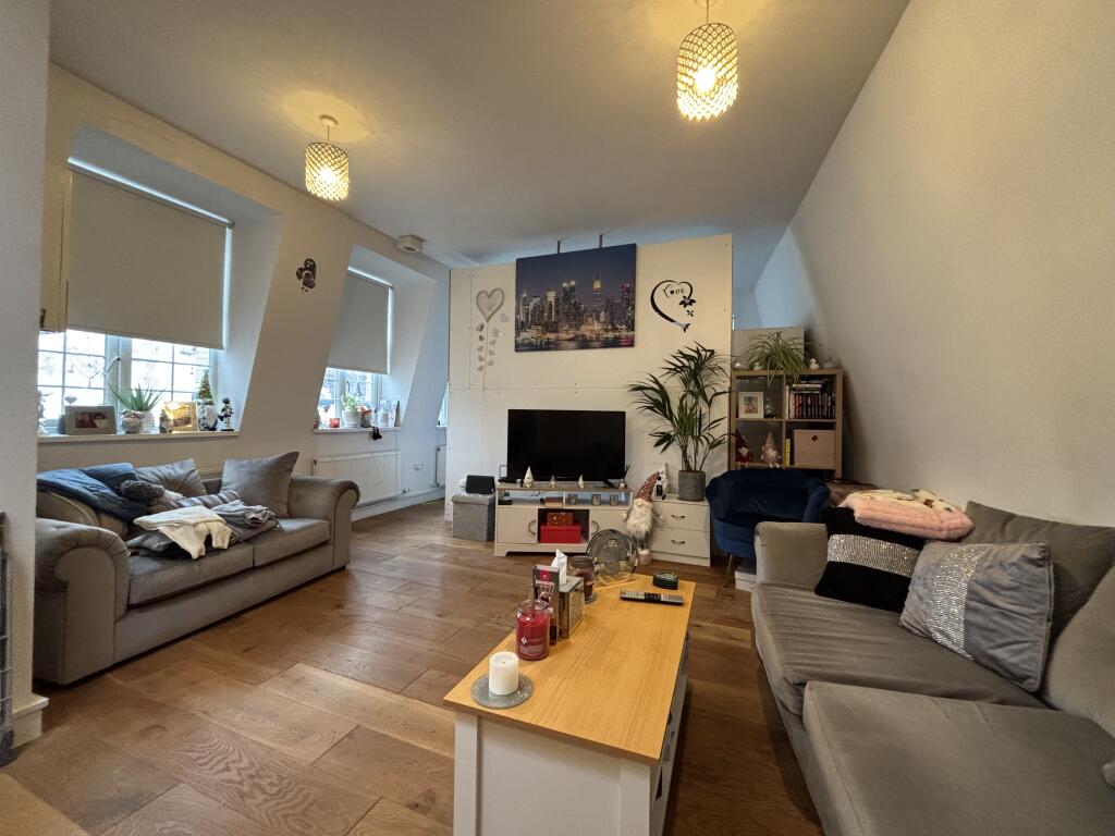 Main image of property: East Street, Tonbridge