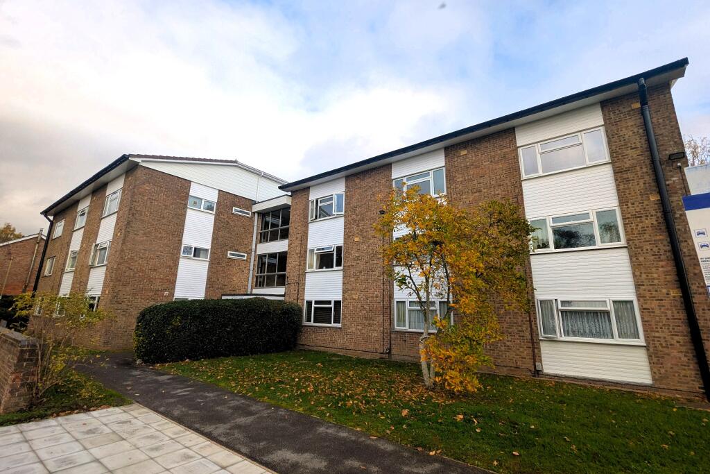 Main image of property: Romsey   Tavistock Close   UNFURNISHED