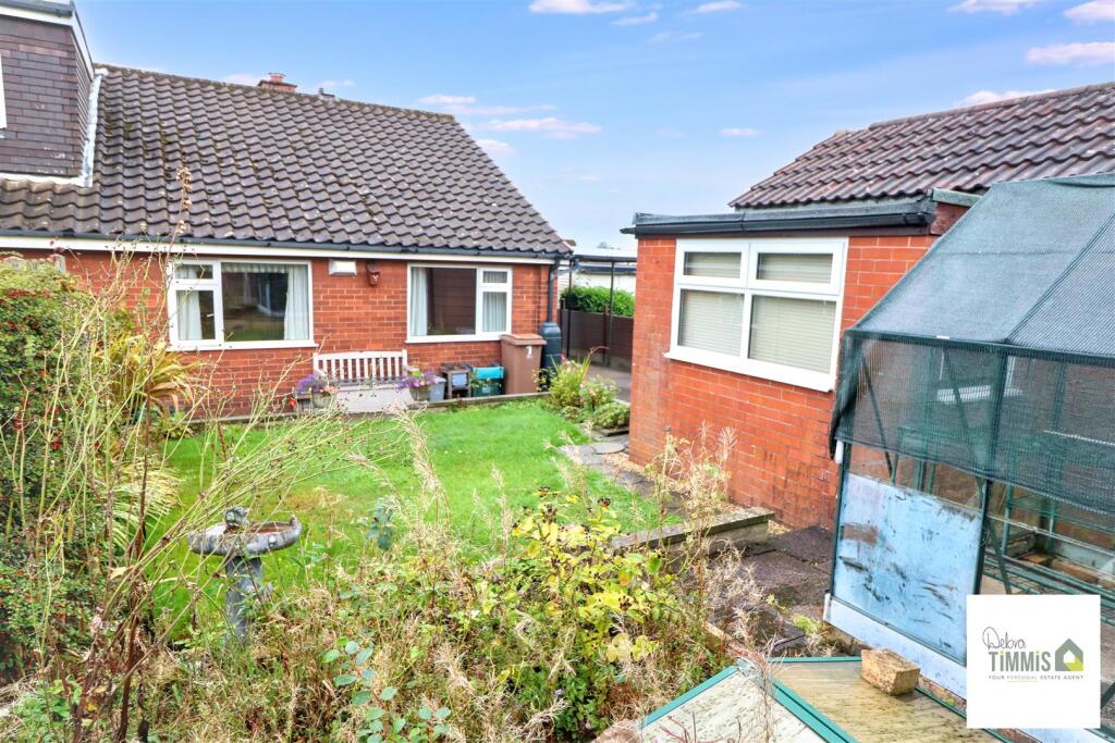 House in Stoke-on-Trent - View 5