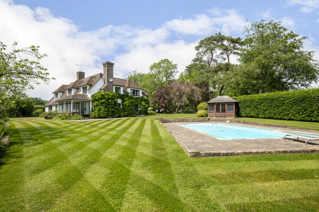 Knowle Lane, Halland photo 3