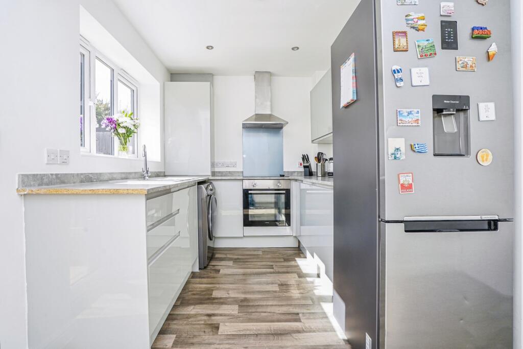 Greenview Mount, Leeds, LS9 photo 4