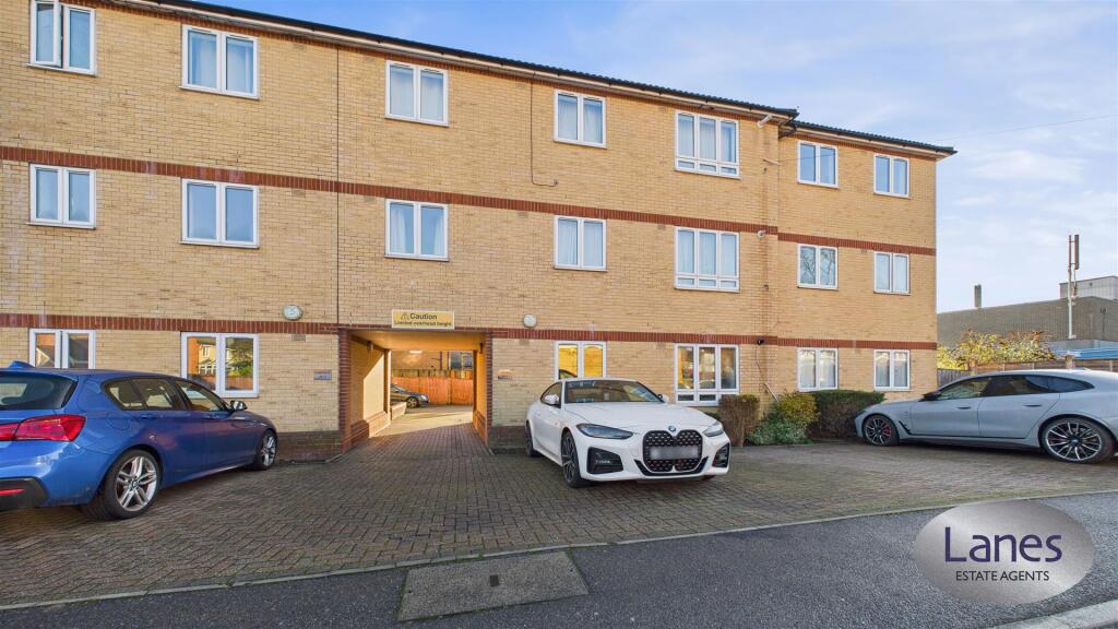 Main image of property: Hobbs Close, Cheshunt