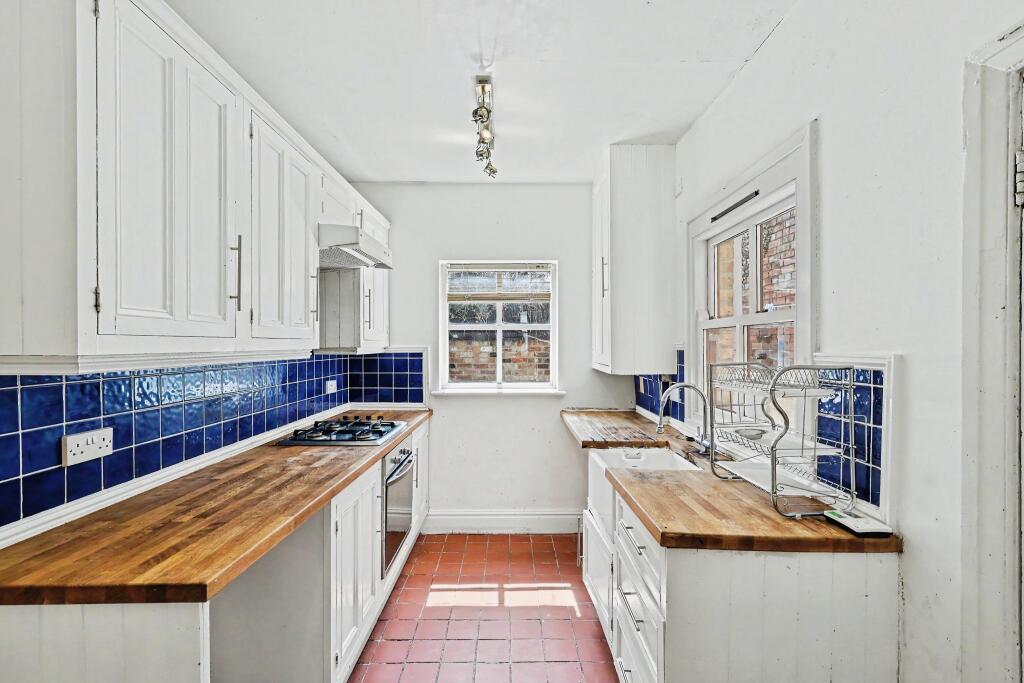 House in Northampton, West Northamptonshire - View 5