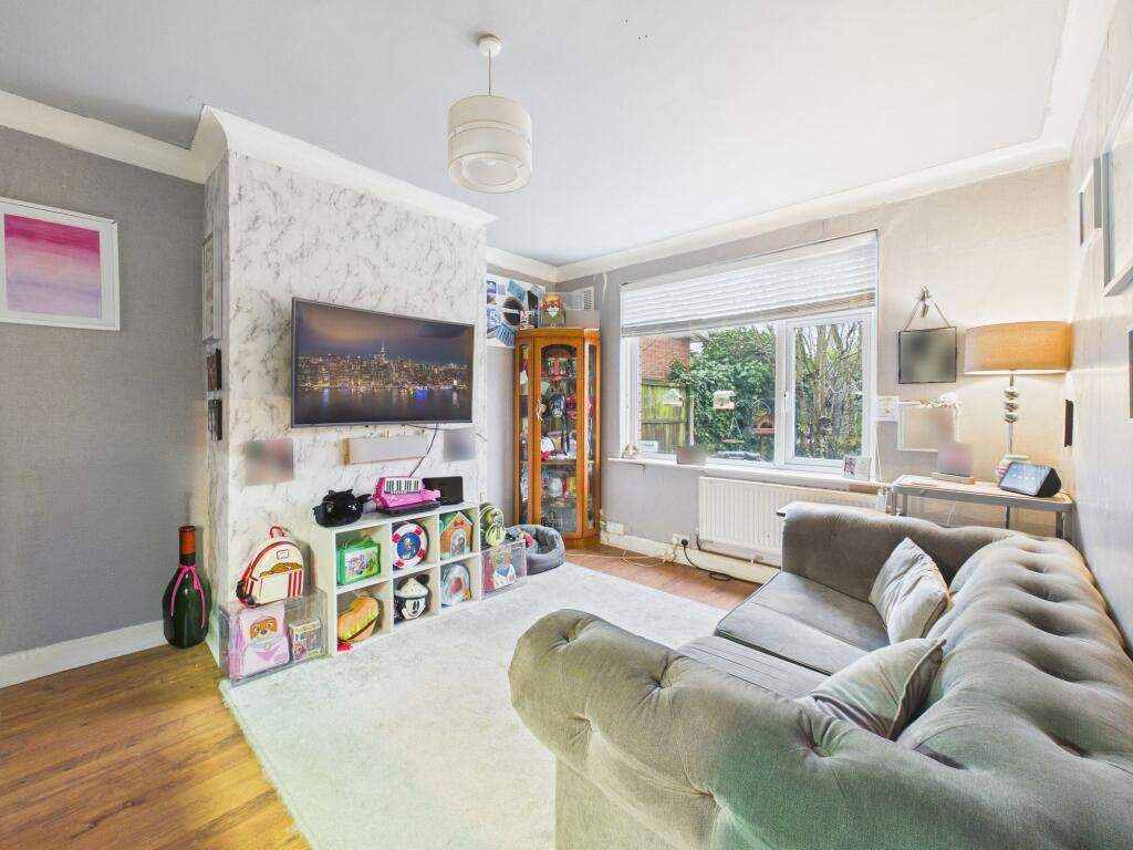 Cavendish Road, Carlton, Nottingham - View 2
