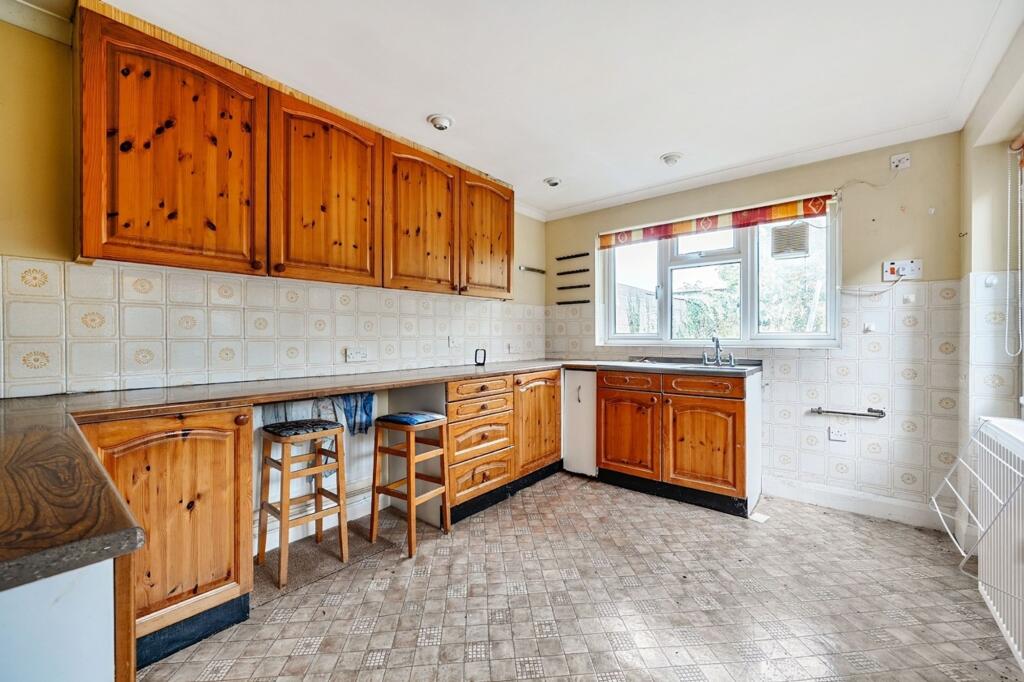 Windsor Road, Durrington, SP4 photo 4