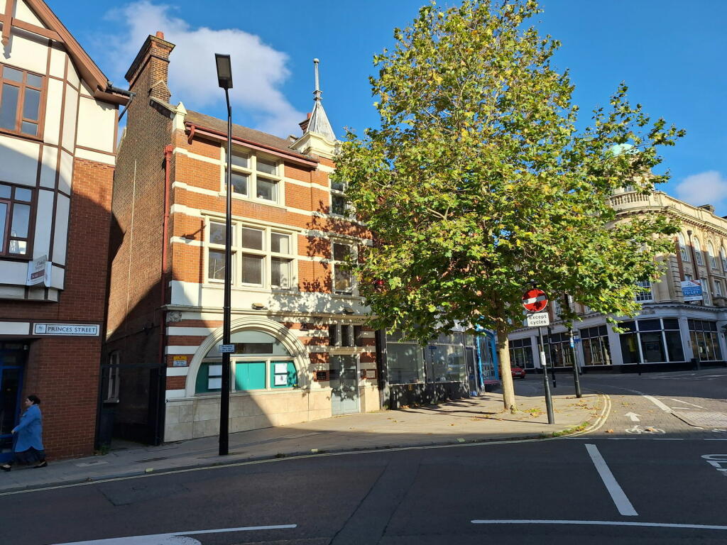 Main image of property: Ipswich, Suffolk