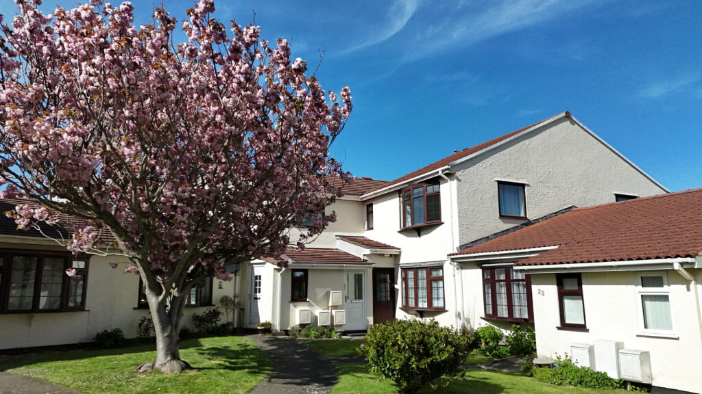Main image of property: 20 St Paul's Mews, Ramsey, IM8 1ED