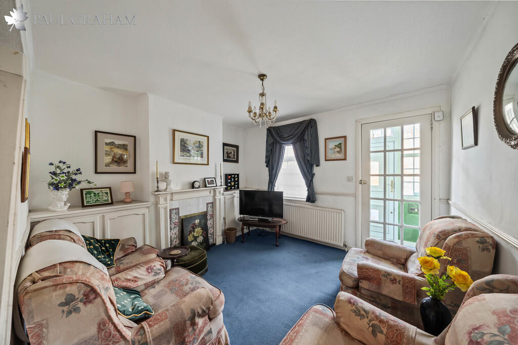 House in Sutton - View 3
