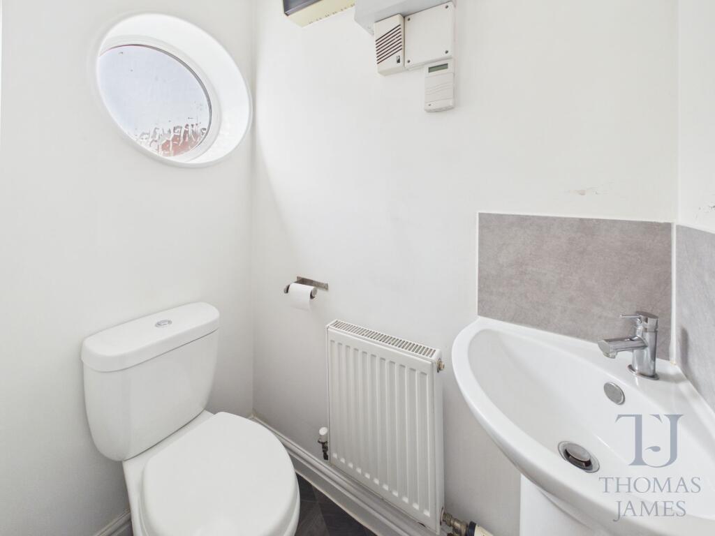House in Rushcliffe, Ruddington - View 3