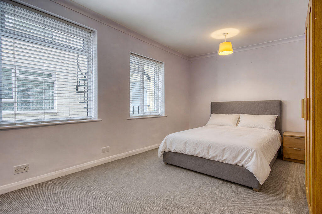 Apartment in Bournemouth, Lansdowne - View 2