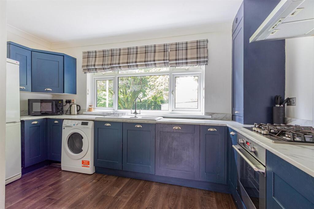 Apartment in Cardiff, St Fagans - More