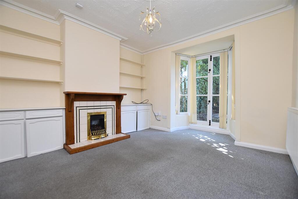 House in Wrexham, Hightown, Offa - View 2