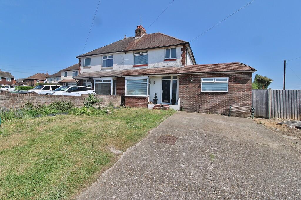 4-bed semi-detached on Aldermoor Road East, Waterlooville, £400,000