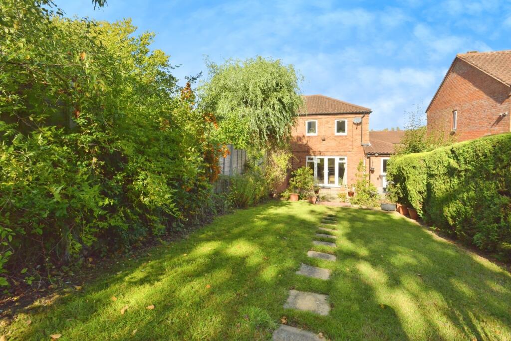 House in Milton Keynes, Abbey Hill - More