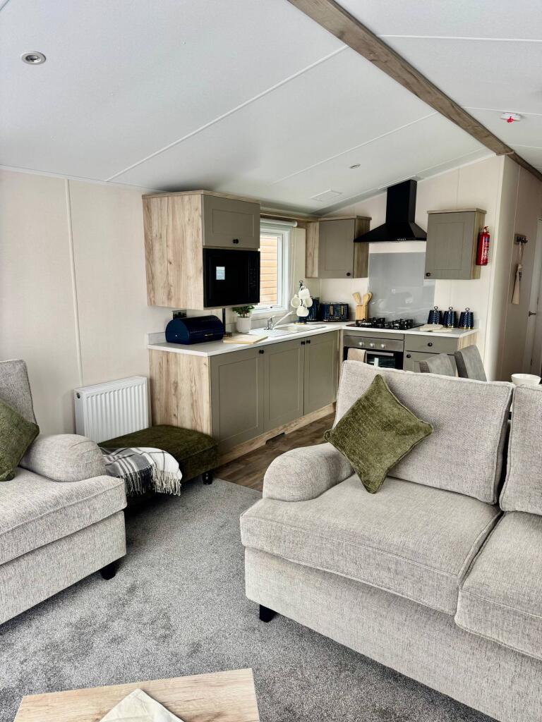 2-bed caravan on Coldingham, Scottish Borders, TD14 5TX, £49,995