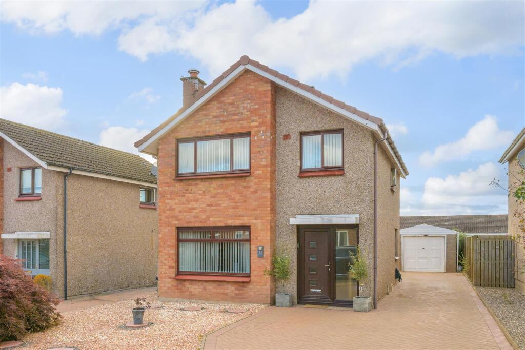 Main image of property: Hawthorn Place, Perth