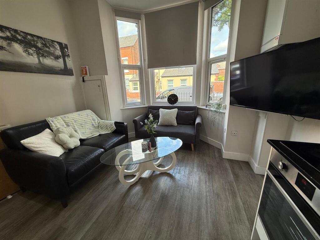 Main image of property: Charnwood Grove, West Bridgford, Nottingham