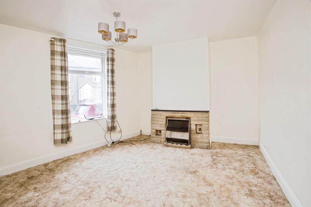 House in Calderdale, West Yorkshire - More