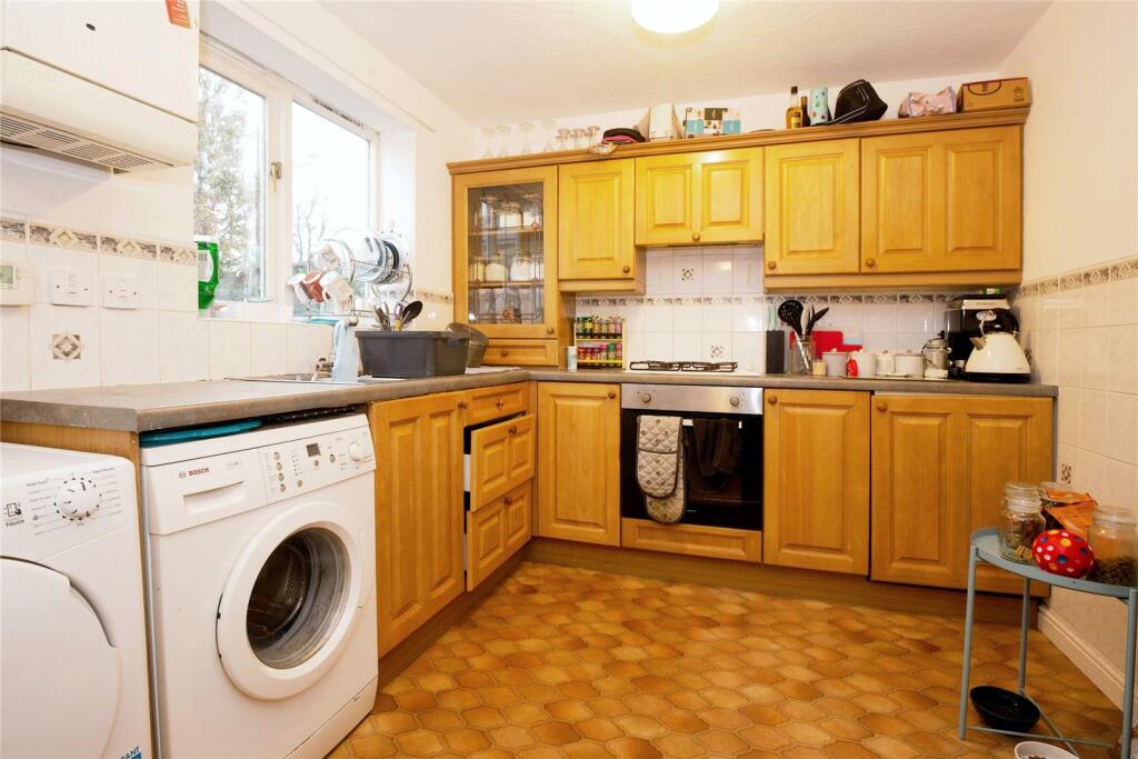 Lovage Close, Pontprennau, Cardiff photo 3