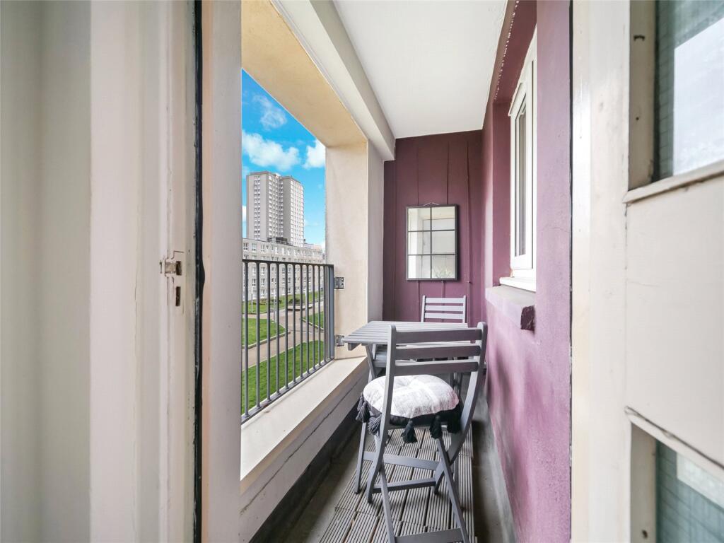 Apartment in Glasgow, Cowcaddens - View 4