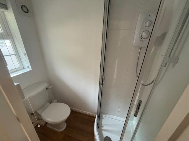 6 bedroom house for rent